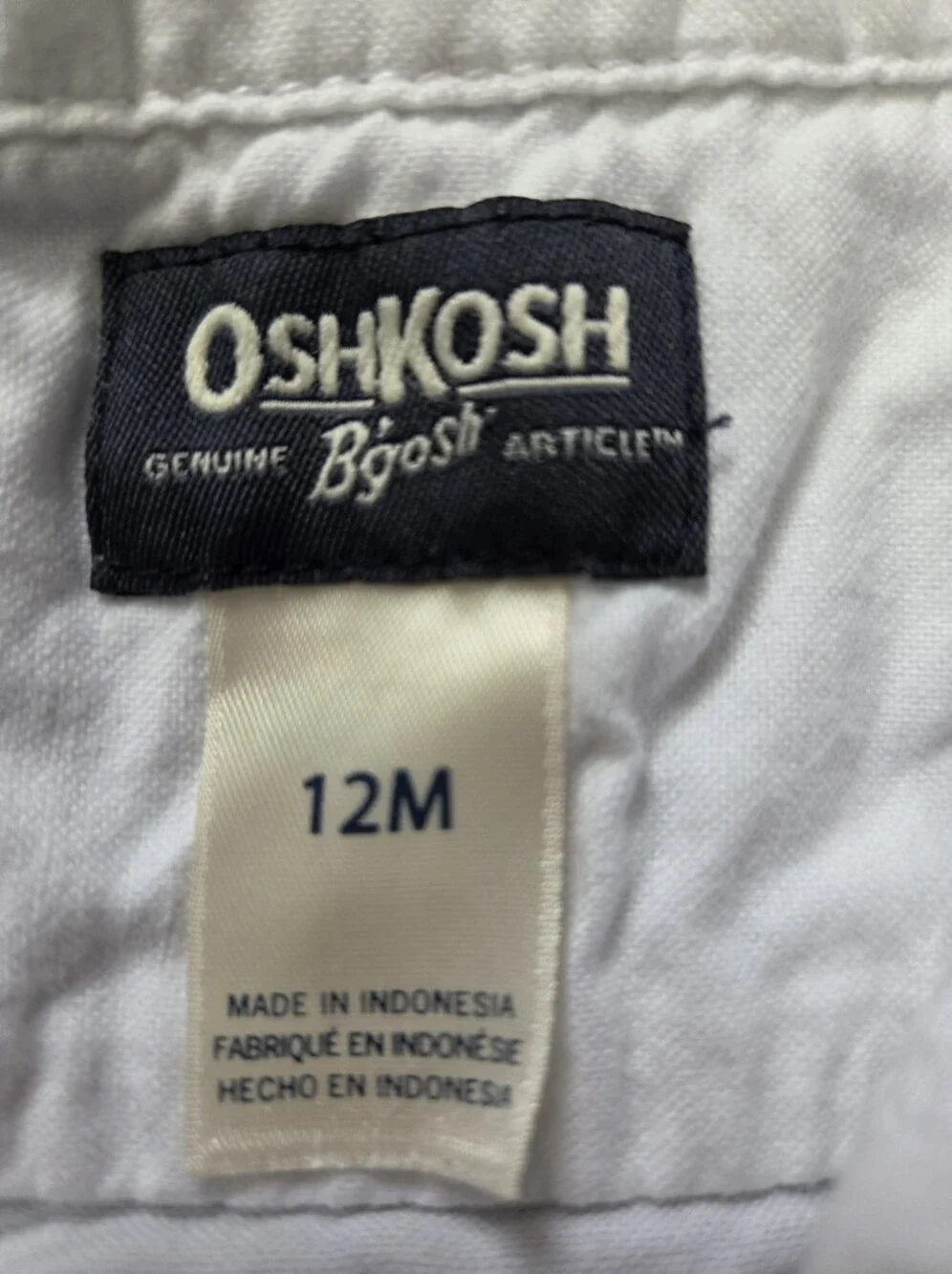 OshKosh B'gosh White Button-Down Long-Sleeve Bodysuit Size 12M